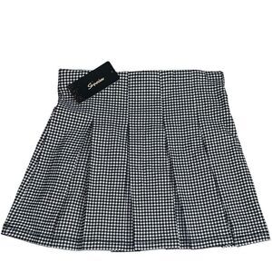 NWT SHINESTAR Black & White Pleated Skirt Size Small